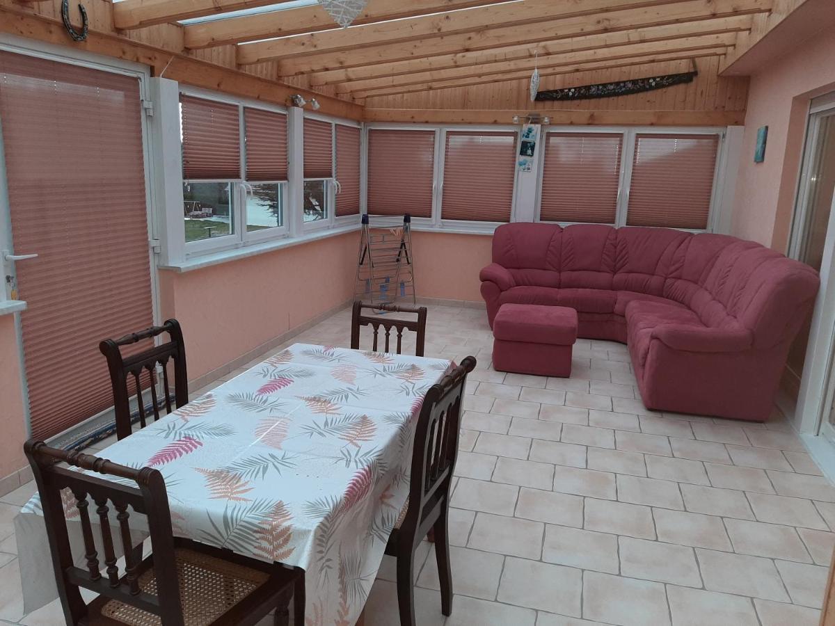 Gite Chez Lucie Guntzviller Dış mekan fotoğraf